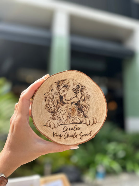 Natural Wood Circle Custom Pet Portrait – Hand-Burned Pyrography Art